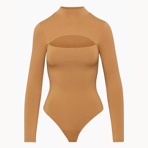 ARITZIA - Babaton - Varo Contour Mock-neck Cutout Bodysuit - Constant Camel - Picture 4 of 12